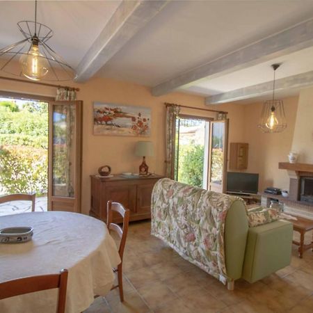 Large Spacious House In Fréjus Kültér fotó
