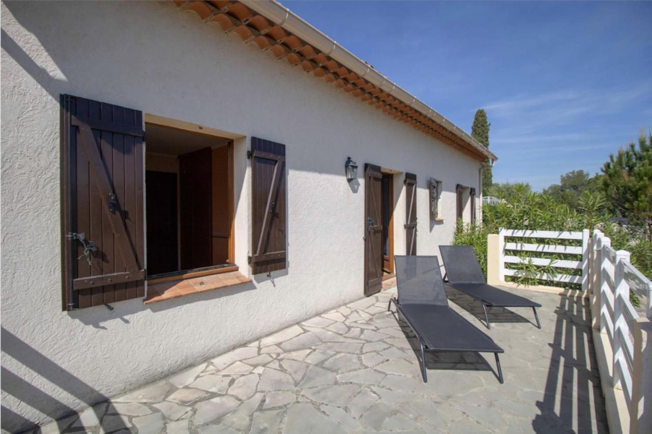 Large Spacious House In Fréjus Kültér fotó